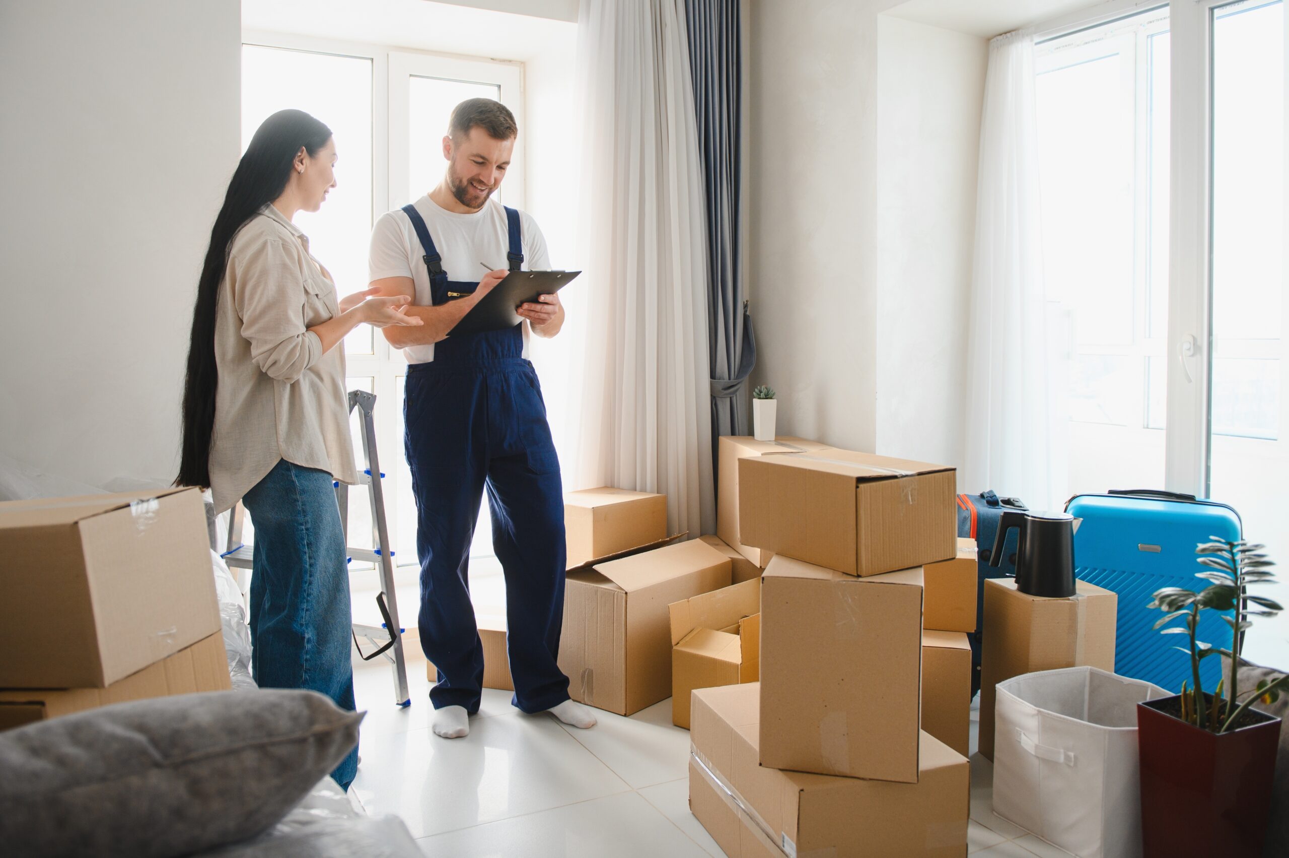 Storage and Movers in Oman: Secure Solutions During International Relocation